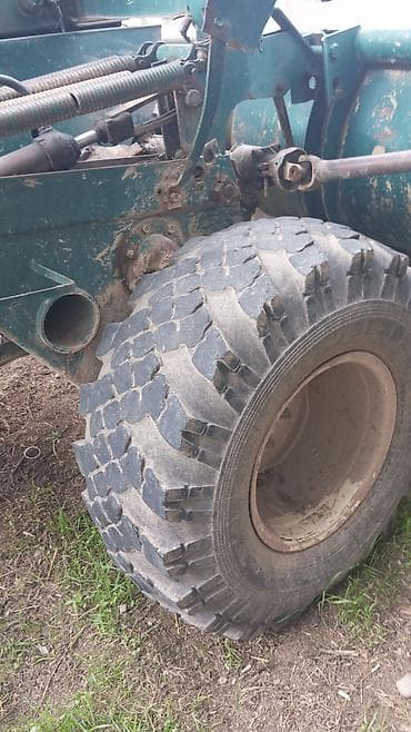 Газонокосилки: Комбайн сенокосилка E-302 
матор мтз-80
ост по ватсапу — 3