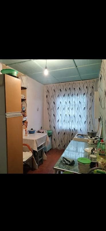 дом 6 комнат: 70 м², 4 комнаты, Забор, огорожен — 4