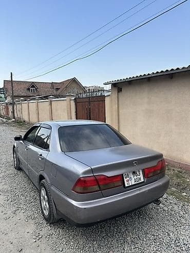 Транспорт: Honda Accord: 2002 г., 1.8 л, Автомат, Бензин, Седан — 1