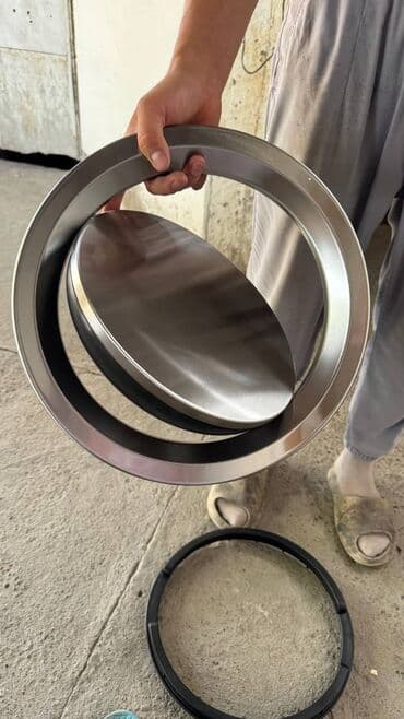 одноразовые стаканы с крышкой: Садовая урна круглая Объемом 50 литров Только из качественных — 5