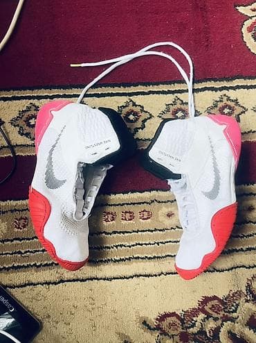бу свадебные: Мужские кроссовки, 41, Nike, Б/у, цвет - Белый — 1