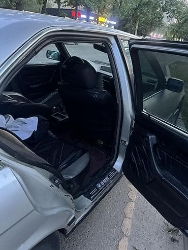 потолок е34: BMW 5 series: 1993 г., 2 л, Седан — 5
