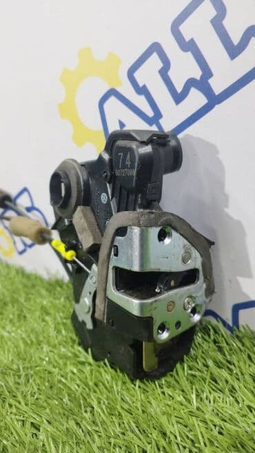 es330: Замок двери Lexus Б/у, Оригинал — 1