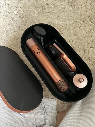 weight machine: Продаю свой Dyson❗️ Новый❗️ Причина продажи: не умею пользоваться, и — 3