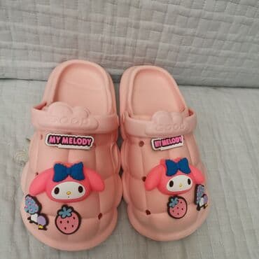 новая детская обувь: Акция!!! Продаю новые стильные детские сланцы. Размер 31 и 33 — 4