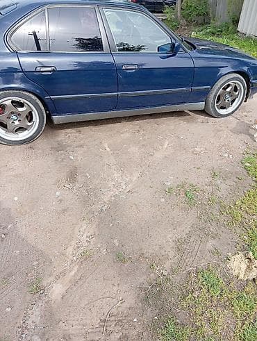 дрон опрыскиватель цена: BMW 5 series: 1989 г., 2.5 л, Седан — 3