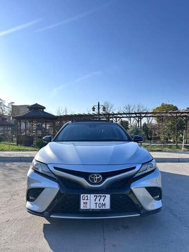 продаю кадиллак: Toyota Camry: 2018 г., 3.5 л, Автомат, Бензин, Седан — 1