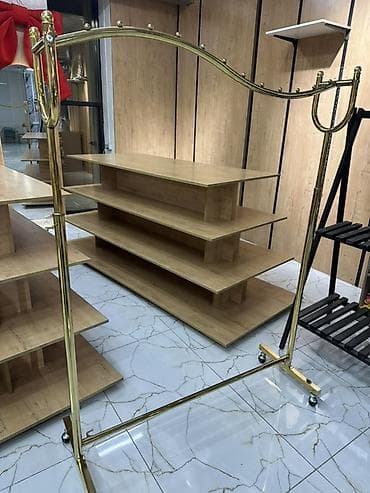 Кронштейн Для одежды, Материал: Металл, На колесах