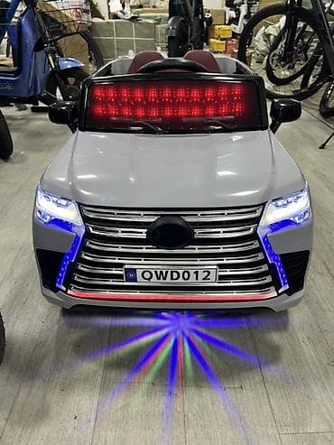 Детский электромобиль с яркой LED-подсветкой - Кузов: двухместный — 2
