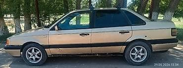 r14 175: Volkswagen Passat: 1988 г., 1.8 л, Механика, Бензин, Седан — 1