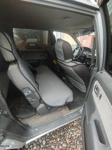 Продажа авто: Mitsubishi Chariot: 1997 г., 2 л, Механика, Бензин, Универсал — 5