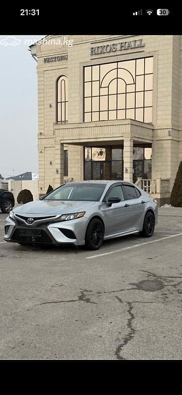 corolla spacio: Toyota Camry: 2020 г., Седан — 9