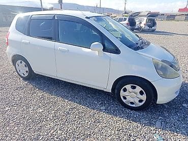 chery arizo: Honda Fit: 2002 г., 1.3 л, Вариатор, Бензин, Хэтчбэк — 2