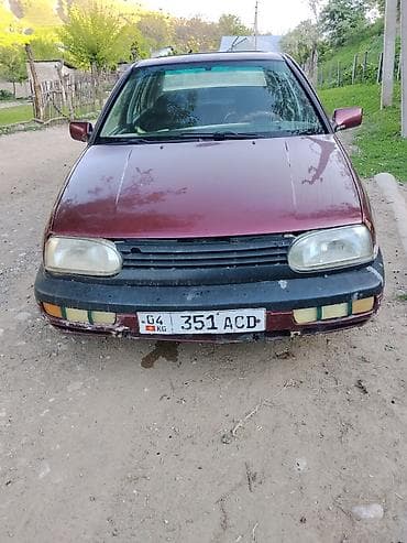 Транспорт: Volkswagen Vento: 1995 г., Седан — 2