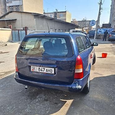 bmw e34 2 8: Opel Astra: 2003 г., Универсал — 6