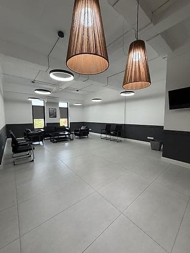 open space: Аренда офисов, 60 м², В бизнес центре, С отдельным сан узлом — 1