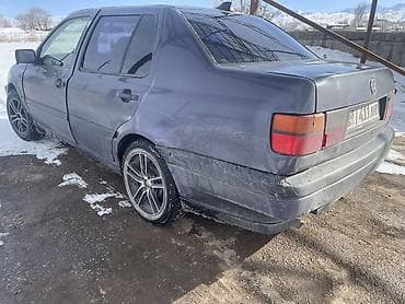 Продажа авто: Volkswagen Vento: 1996 г., 1.8 л, Механика, Газ, Седан — 4