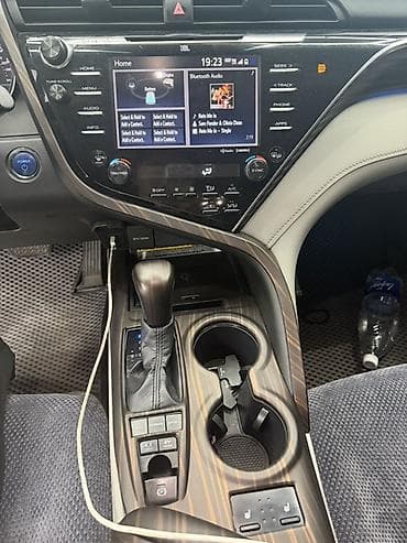 Toyota Camry: 2017 г., 2.5 л, Автомат, Гибрид, Седан — 8
