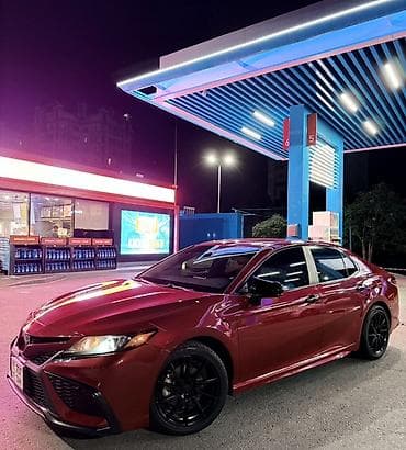 ровер 75: Toyota Camry: 2021 г., 2.5 л, Автомат, Бензин, Седан — 2