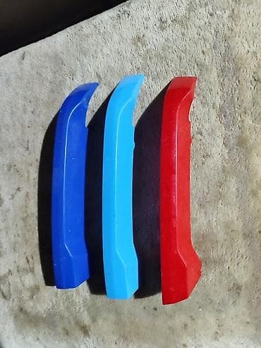 шпатели: Пластиковые. стаит BMW-m. Я не знаю какой БМВ стоит. привозной из — 5