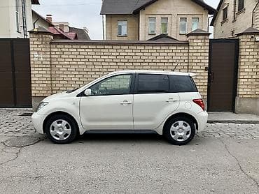 авто ист: Toyota ist: 2003 г., 1.3 л, Автомат, Бензин, Хэтчбэк — 4