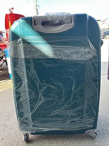 Чемодандар: Чемодан, Жаңы, Материалы: Желим, Чоң (70 л ашык, 360°га айлануучу дөңгөлөктөр, Коду бар кулпу, Дөңгөлөктүү — 6