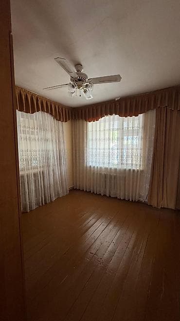 Аренда домов: 180 м², 5 комнат, Забор, огорожен — 3