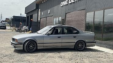 BMW 5 series: 1989 г., 2.5 л, Механика, Бензин, Седан