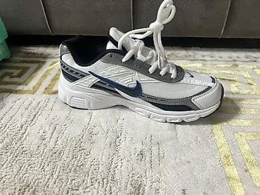 Мырзалардын бут кийими: Эркектердин кроссовкасы, 42, Nike, Жаңы, түсү - Ак, Өзү алып кетүү — 1