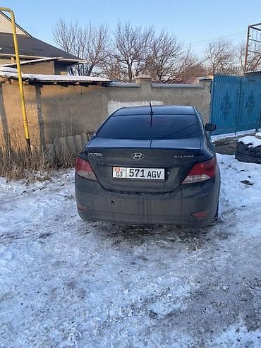 саларис: Hyundai Solaris: 2011 г., Седан — 3