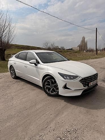 чанган машина: Hyundai Sonata: 2021 г., Седан — 2