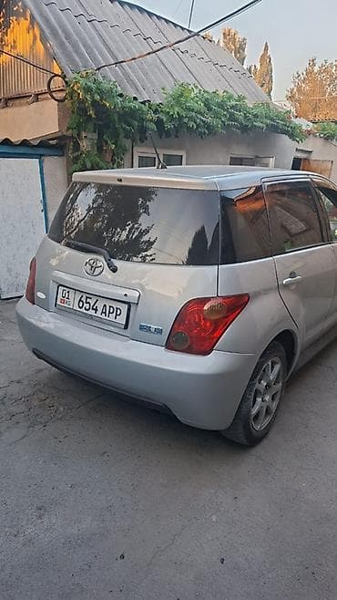 Продажа авто: Toyota Ist: 2003 г., 1.3 л, Автомат, Бензин, Хэтчбэк — 1
