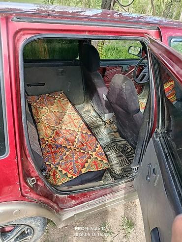 Транспорт: Daewoo Tico: 1996 г., Кол менен иштөөчү, Хетчбек — 5