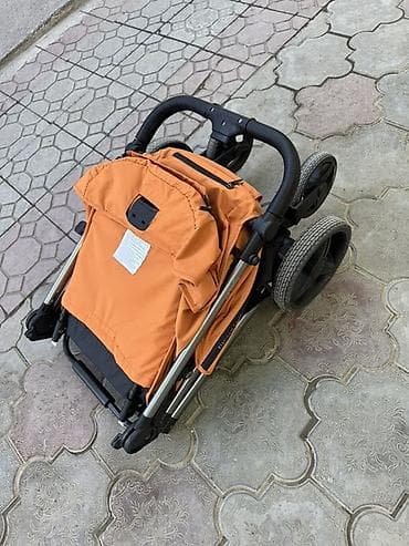 Коляска сатылат 🧡 Жакшы сапаттагы, таза б/у коляска сатылат. 1 жылга — 5