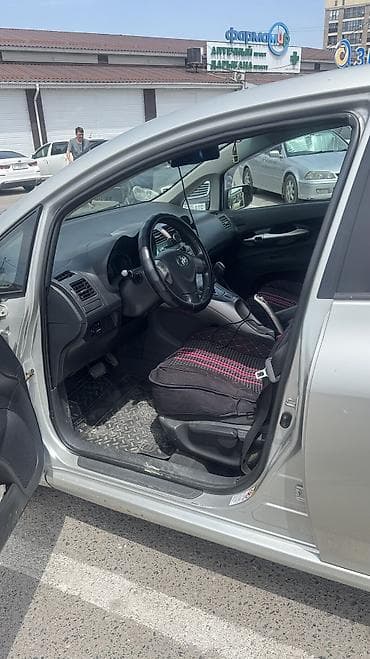 auris: Toyota Auris: 2007 г., Робот, Бензин, Хэтчбэк — 4