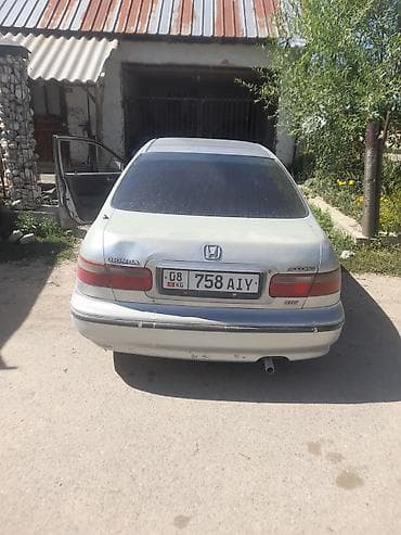 степ эреф 1: Honda Accord: 1999 г., 1.6 л, Кол менен иштөөчү, Бензин, Седан — 10