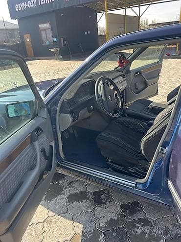 мерс 200 с: Mercedes-Benz W124: 1988 г., 2.9 л, Ручные, Дизель, Седан — 7