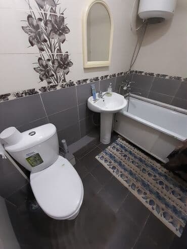 суточный дом в бишкеке: 1 бөлмө, Душ кабинасы, Жаздык, жууркан-төшөк каптары, Кондиционер — 2