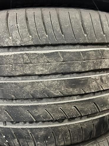Продам комплект летних разношироких покрышек перед 245/ 45 /18 зад 275 — 3