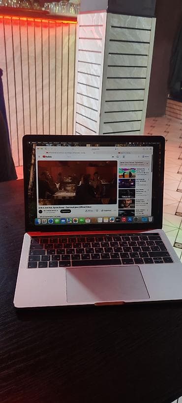 asus vivobook 15: Продаю срочно состояние как нового Apple MacBook Pro 13" (2019, Four — 2