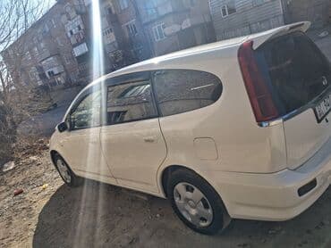 дом на обмен: Honda Stream: 2003 г., 1.7 л, Автомат, Бензиновая, Минивэн — 5