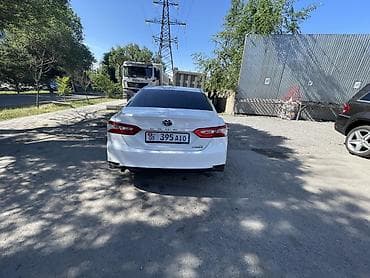 byd tang: Toyota Camry: 2019 г., 2.5 л, Автомат, Гибрид, Седан — 9