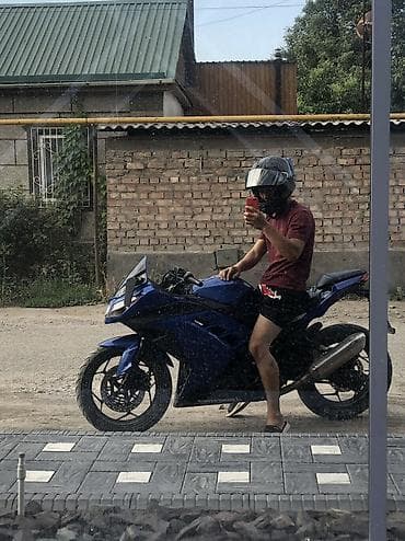 мотоцикл: Спортбайк Kawasaki, 400 куб. см, Бензин, Б/у — 4