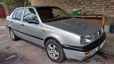 Продажа авто: Volkswagen Vento: 1992 г., 1.8 л, Механика, Бензин, Седан — 1
