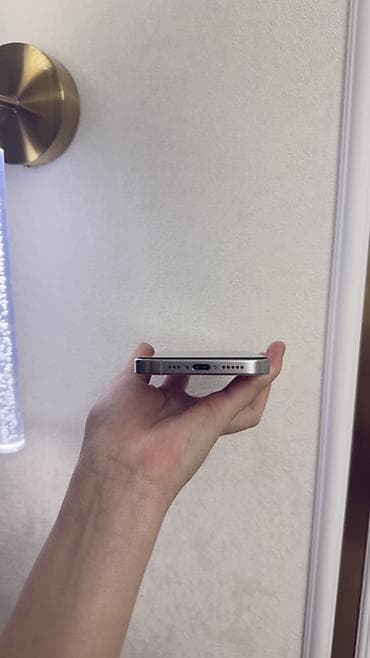 ps 4 slim: IPhone 15 Pro, Б/у, 256 ГБ, Белый, 100 % — 3