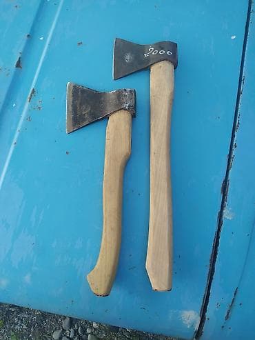 Топоры СССР - Кузнечные стальные головы классической формы: широкое at lalafo.kg Топоры СССР - Кузнечные стальные головы классической формы: широкое