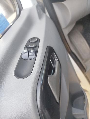 Унаа тетиктери: Mercedes-Benz — интерьер коммерческого фургона (серия Sprinter) — 5