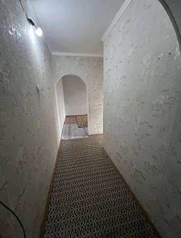 8: 1 комната, 35 м², 8 мкр Индивидуалка, 4 этаж, Косметический ремонт — 3