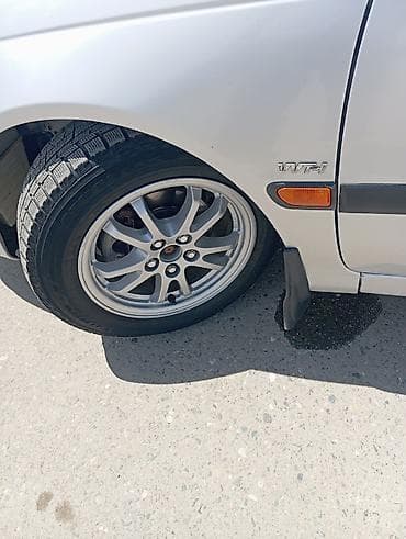 прозада авто: Toyota Avensis: 1999 г., 2 л, Механика, Бензин, Универсал — 6