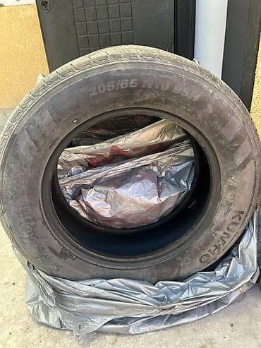 Комплект летних шин Kumho

- Размер: 205/65 R16 95H бу — 1